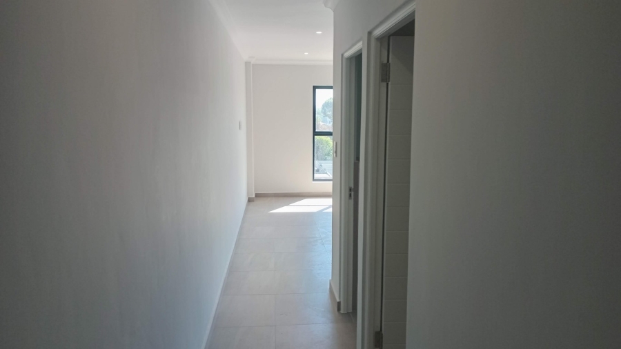 1 Bedroom Property for Sale in Table View Western Cape